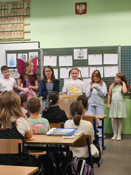 Pasowanie na Czytelnika w Szkole Podstawowej nr 22 w Zabrzu