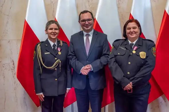 Złote Medale za Długoletnią Służbę dla funkcjonariuszek Straży Miejskiej w Zabrzu